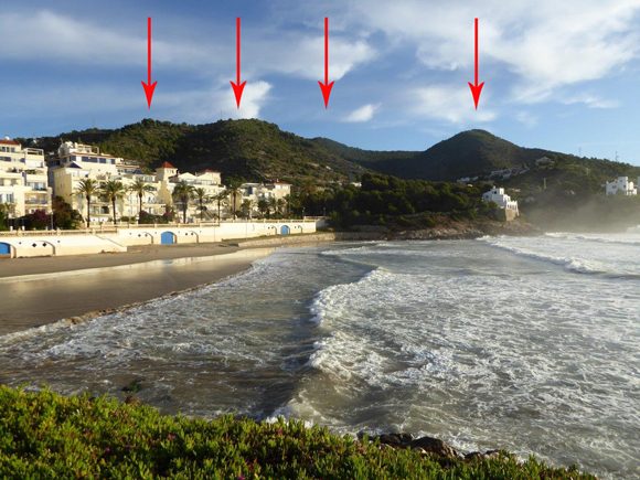Playa de Sitges cerca del hotel del encuentro presencial de Reiki Nivel 3 Barcelona